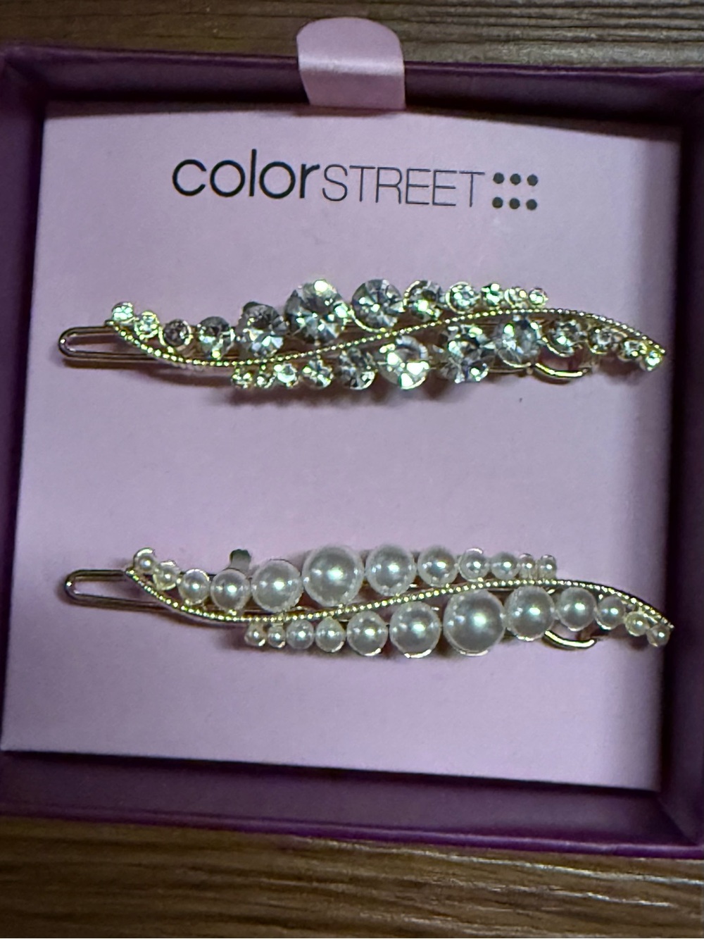Color Street Gold Pearl & Crystal Leaf Hair Clips - White